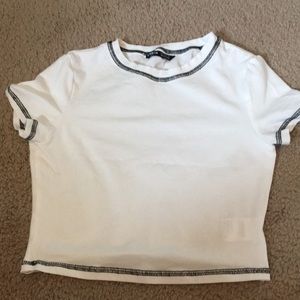WHITE CROPPED TEE